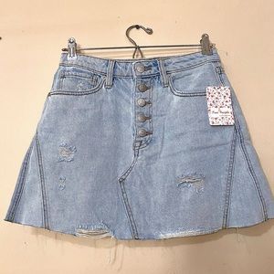 NWT Free People Montauk Distressed Mid-Waisted Denim Mini Skirt MSRP$60